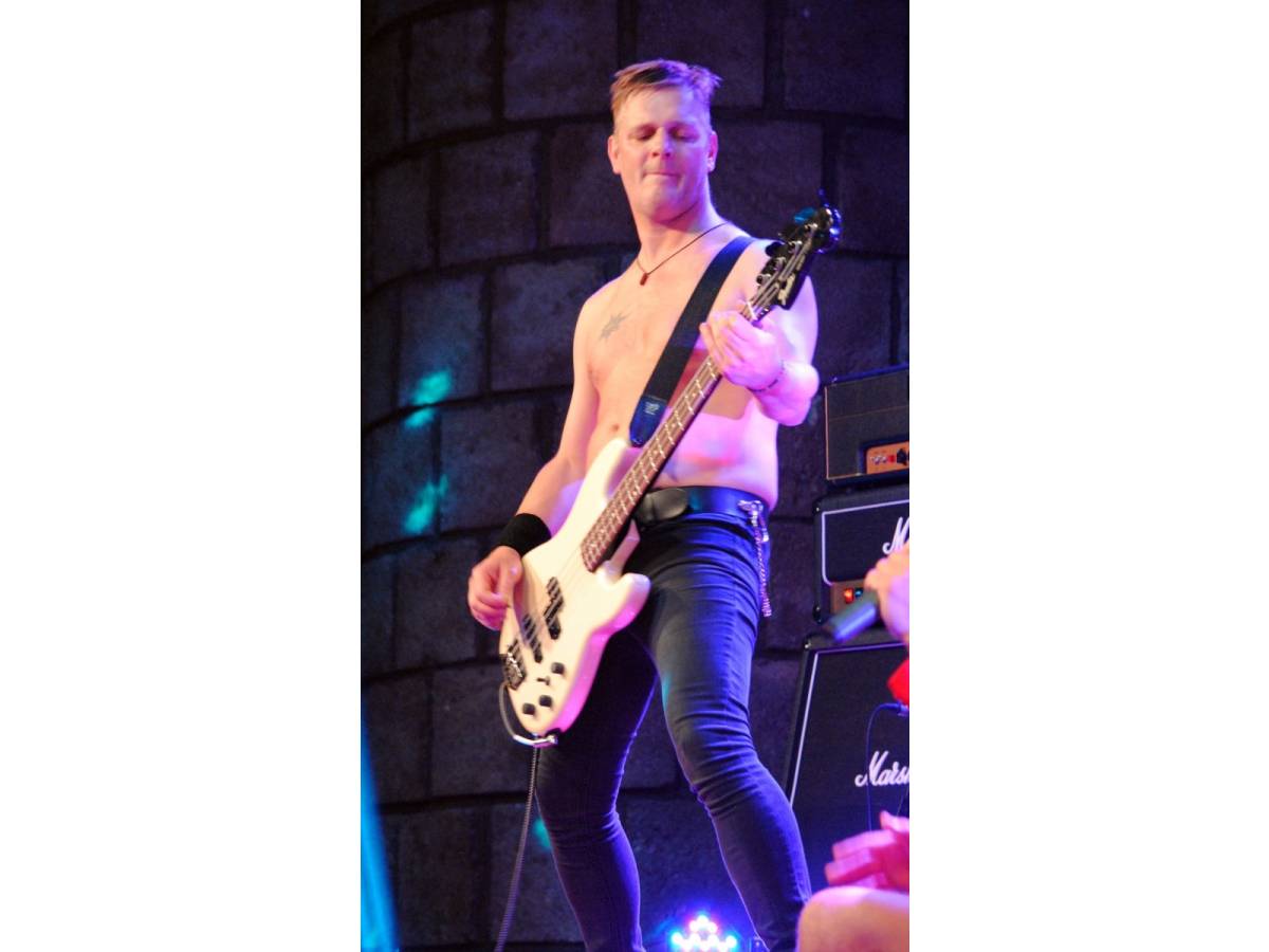 TRIBUTOS: Guns N Roses & AC/DC 27.07.2018 - Castillo San Miguel